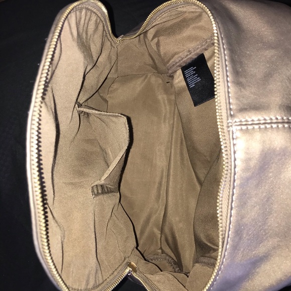 Backpack - Picture 6 of 8